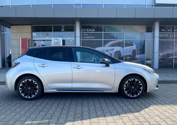 Toyota Corolla cena 124900 przebieg: 20276, rok produkcji 2022 z Kalisz małe 596